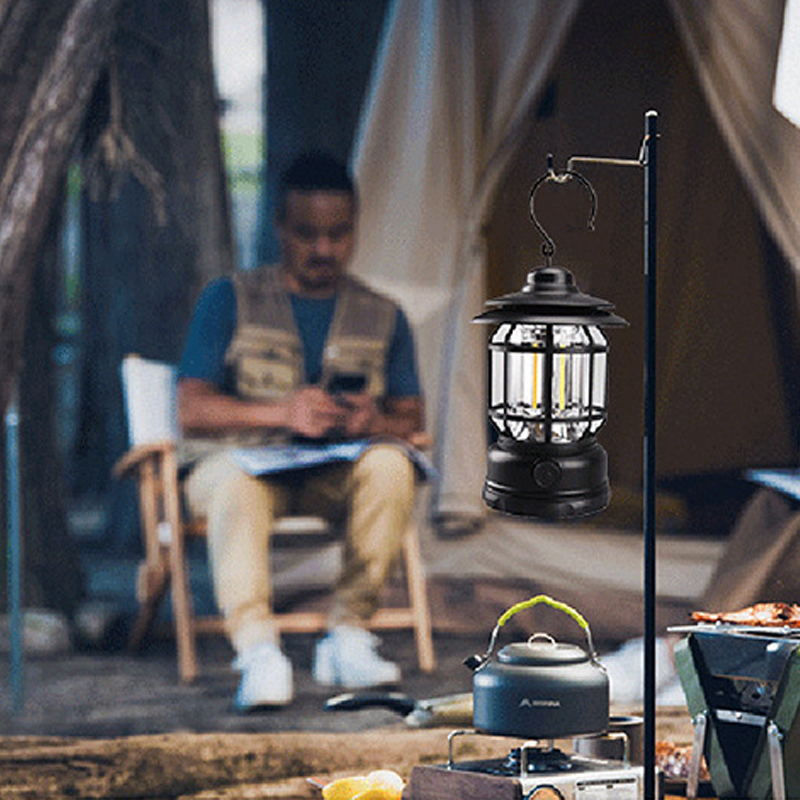 Lampe Éclaireuse Nomade – Lampe portable en aluminium avec recharge solaire pour les activités en plein air