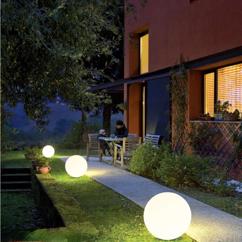 Lampe Élégante en métal avec abat-jour en tissu – Éclairage polyvalent pour le jardin ou la terrasse