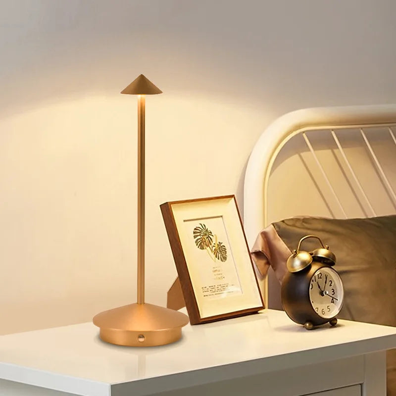 Lumière Étoilée en verre soufflé – Lampe d'ambiance élégante pour le salon ou la chambre à coucher