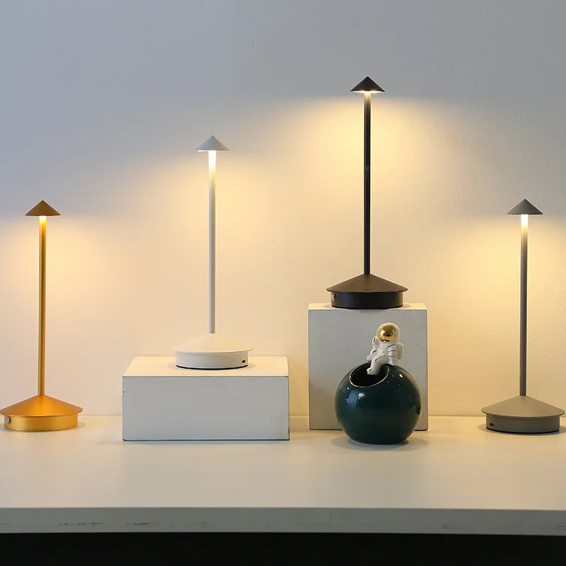 Lumière Étoilée en verre soufflé – Lampe d'ambiance élégante pour le salon ou la chambre à coucher