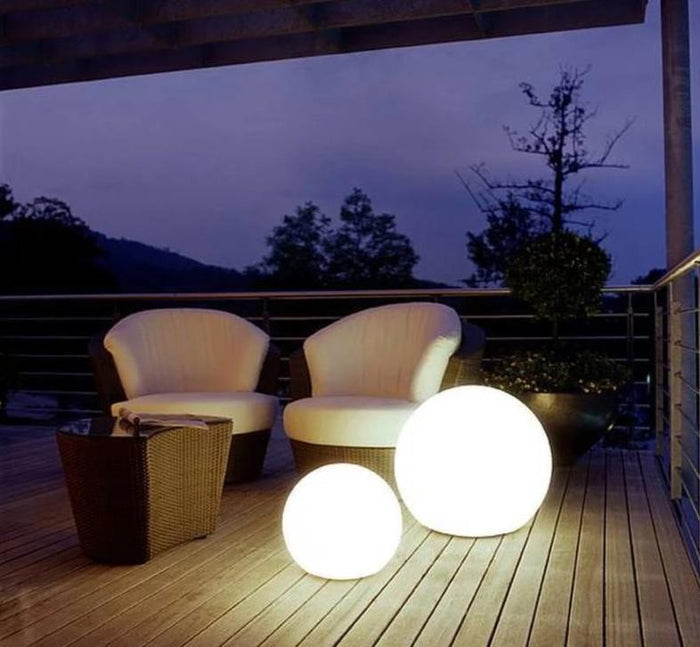 Lampe Élégante en métal avec abat-jour en tissu – Éclairage polyvalent pour le jardin ou la terrasse