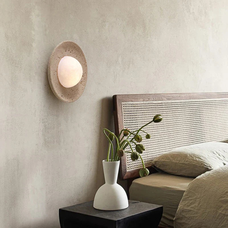 Applique Élégante en Métal Doré – Luminaire moderne avec abat-jour en verre pour le couloir ou le salon