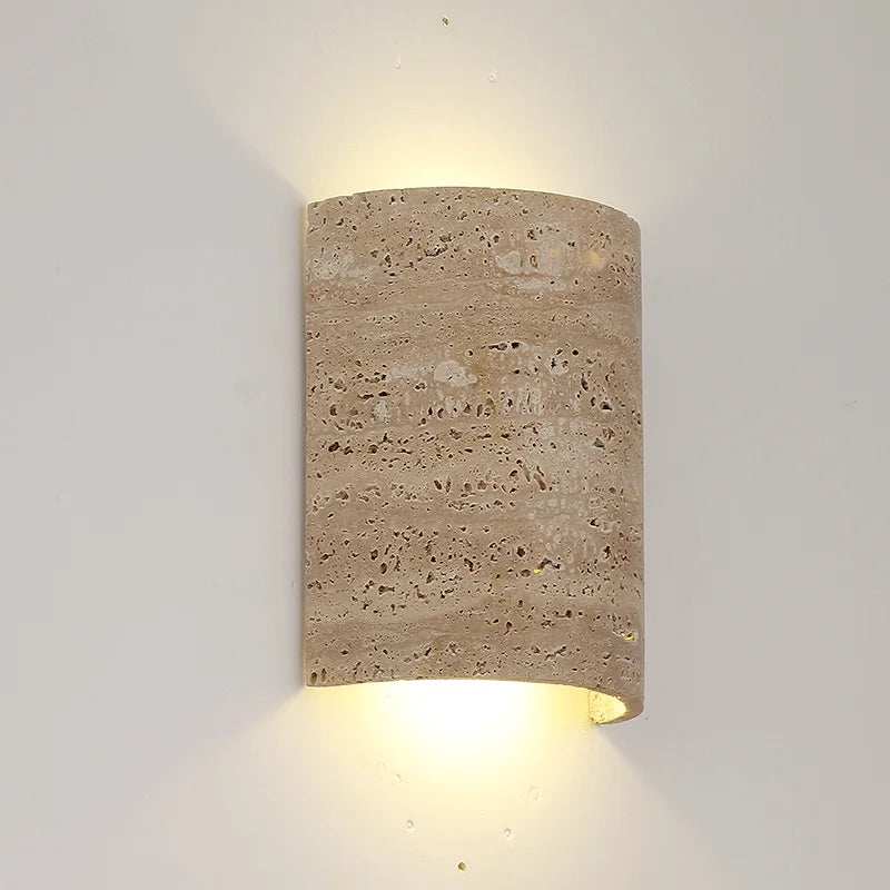 Applique Murale Élégante en Métal – Luminaire tendance et chic pour le salon ou le couloir