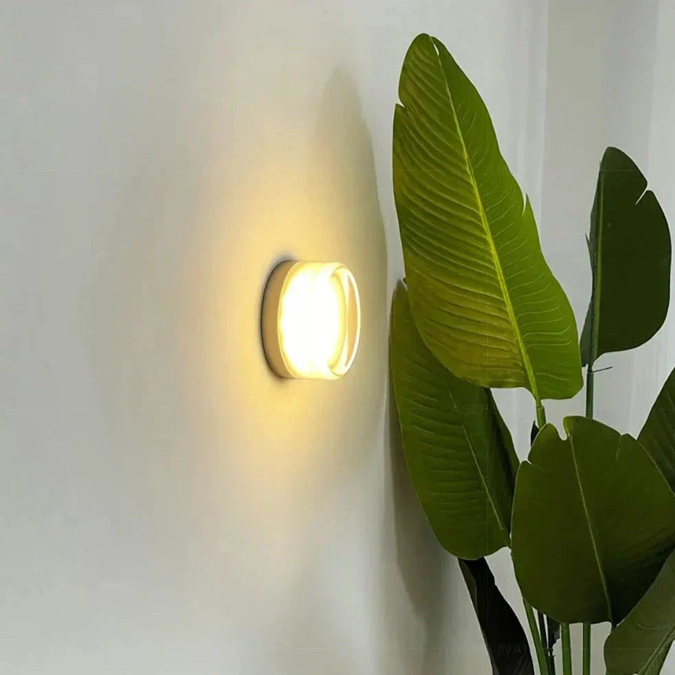 Applique Murale Élégante en Verre – Luminaire moderne et minimaliste pour le salon ou le couloir