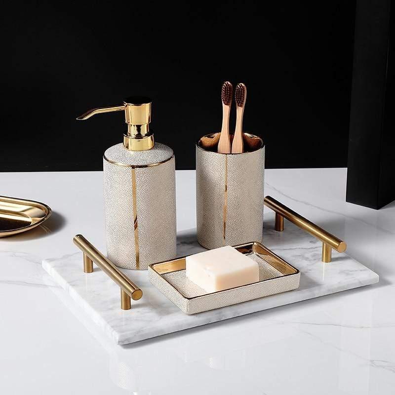 Accessoires de salle de bain Armani en marbre élégant – Ensemble sophistiqué pour une touche luxueuse dans votre salle de bain