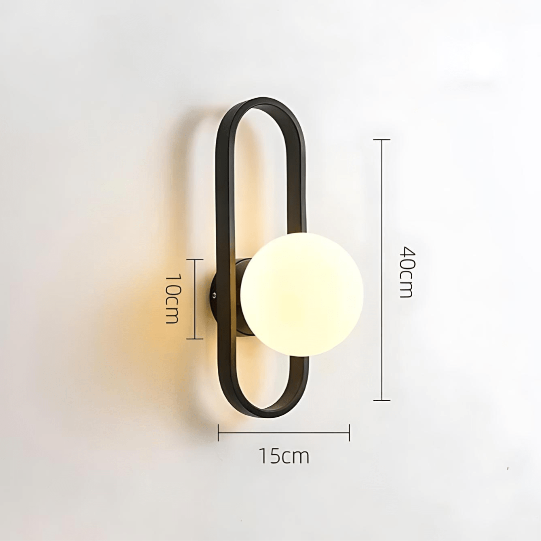 Applique Murale Élégante en Métal Doré – Luminaire contemporain pour la chambre ou le salon