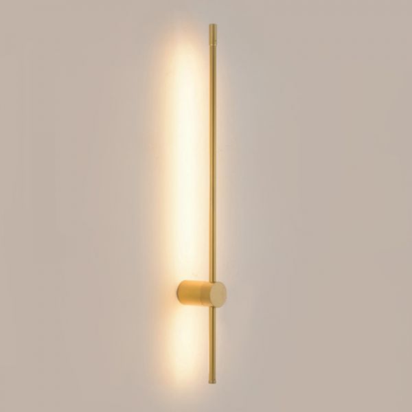 Applique Murale Éclat de Métal – Luminaire contemporain en acier pour le couloir ou le salon