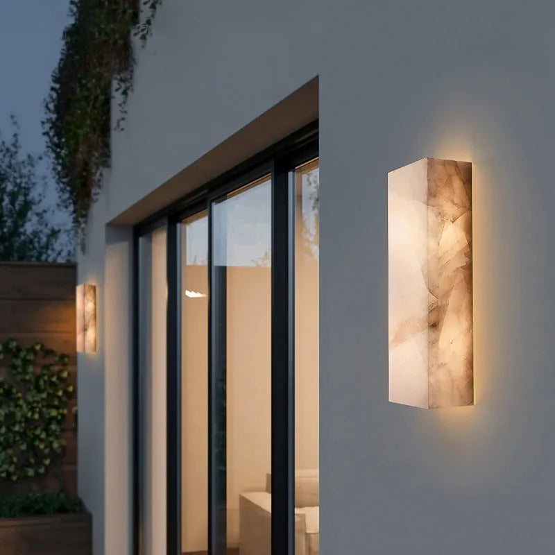 Applique Murale Élégante en Marbre – Lumière raffinée pour le jardin ou la terrasse