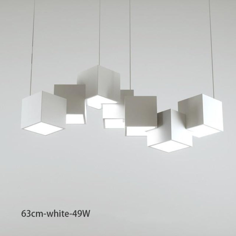 Applique LED Cube Élégant – Lumière contemporaine en acier pour le couloir ou le salon